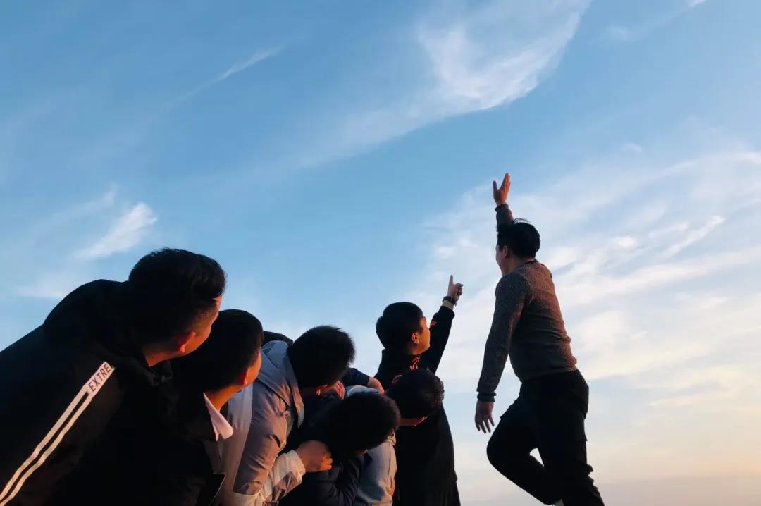 量圈儿NO.40丨开展路上不丢童真，，奋斗路上坚持认真