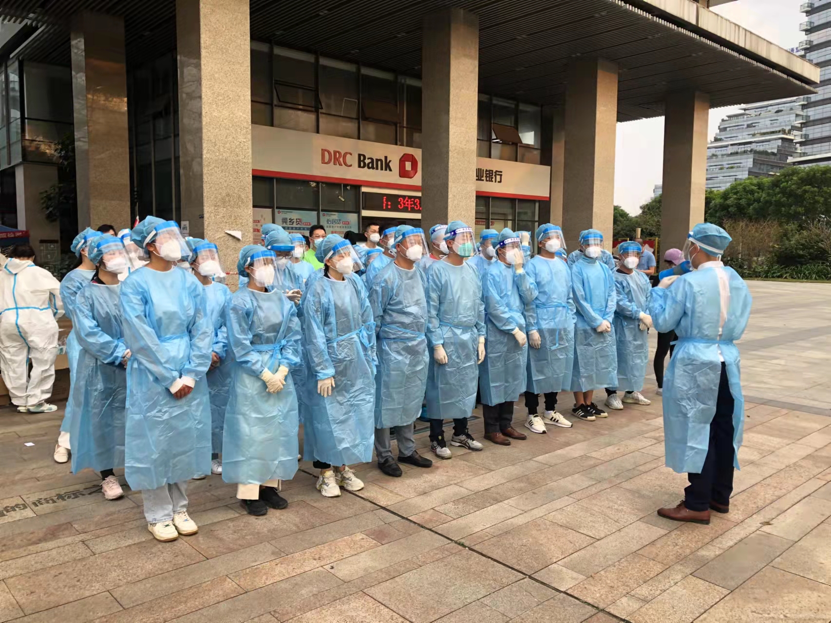 抗疫守卫战，，，EMC易倍一直在！！